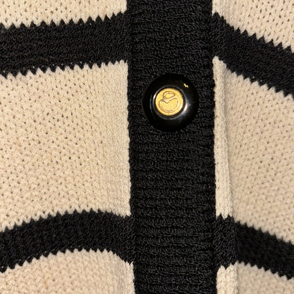 ST JOHN SWEATER SET - Picture 4 of 7